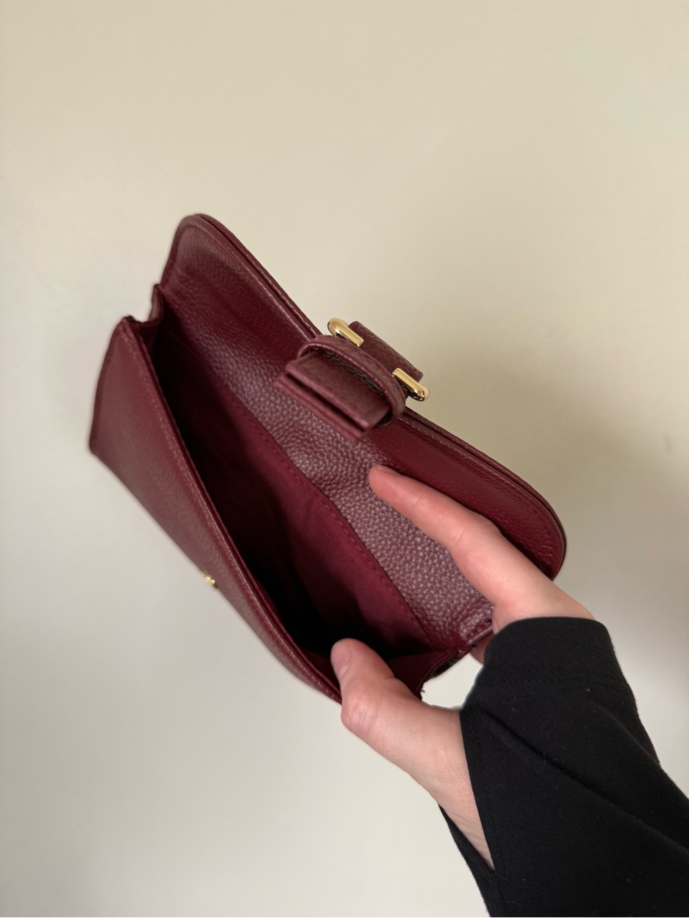 Chloé Parfums Burgundy Pebbled Leather Buckle Wallet - Picture 3 of 11